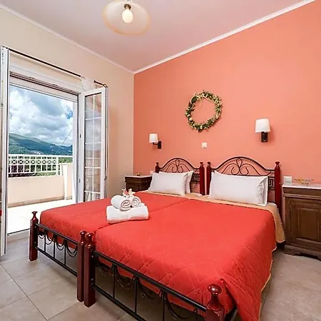 Lorenzo With Private Pool, 200m From The Beach, By Zantewize