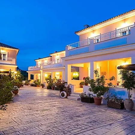 Lorenzo With Private Pool, 200m From The Beach, By Zantewize