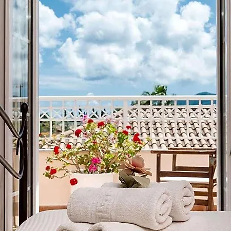 Lorenzo With Private Pool, 200m From The Beach, By Zantewize 4*